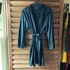 JONES NEW YORK Knee Length Cardigan w Lace Trim Sleeves and Sash